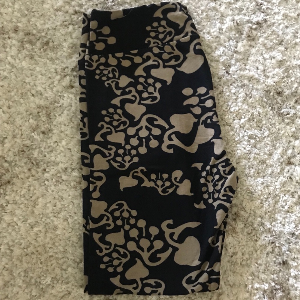 LuLaRoe Leggings *NWOT*